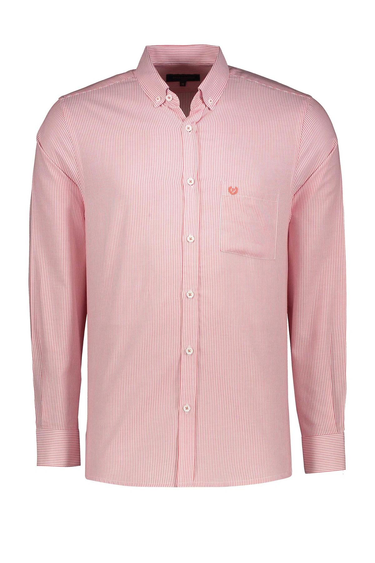 خرید پیراهن آستین بلند مردانه از برند پاتن جامه. ارسال رایگان پیراهن به سراسر کشور.