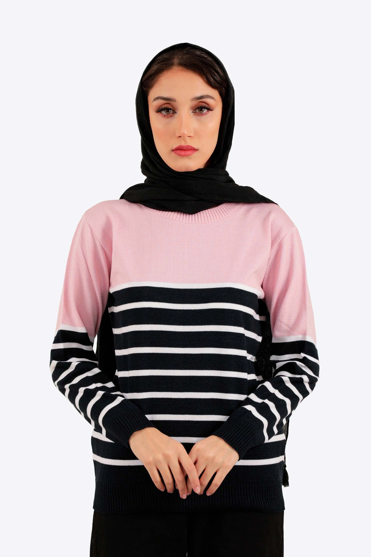 بافت یقه گرد زنانه طرح راه راه ترکیب رنگ مشکی و سفید با دیگر رنگ ها ، بلوز بافت زنانه با ارسال رایگا