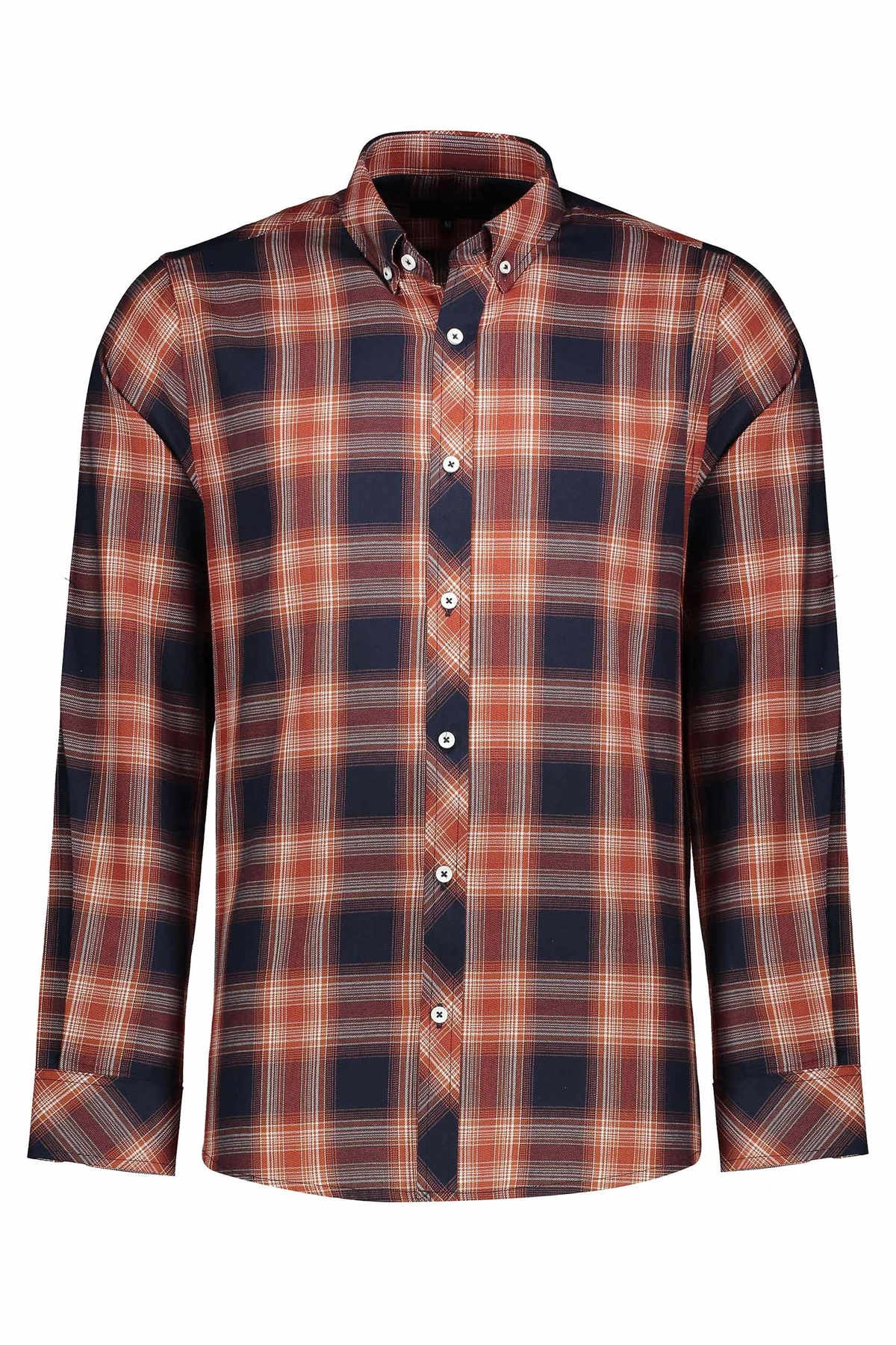 پیراهن رگولار مردانه از برند پاتن جامه ، پیراهن طرح چهارخانه یقه برگردان دکمه دار. 