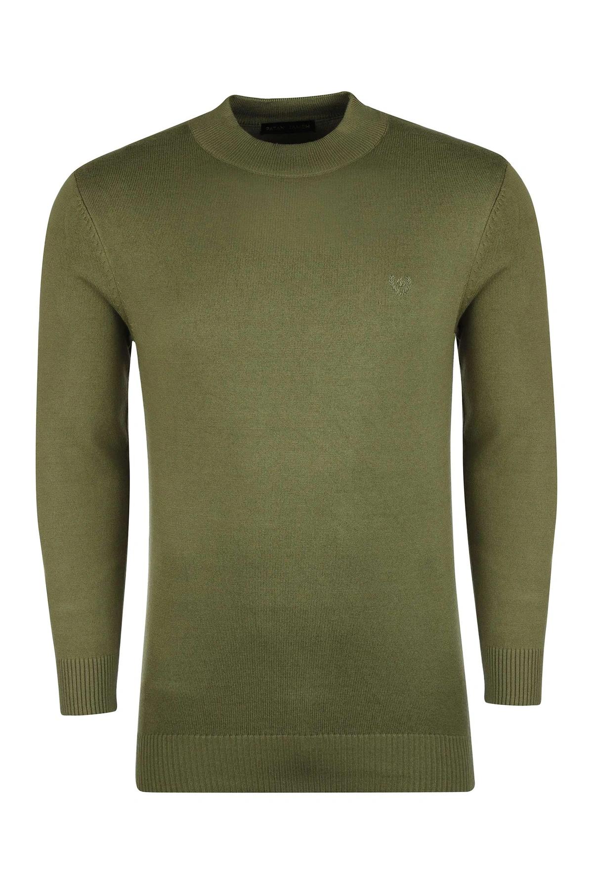 بافت یقه پنج سانت  سبزروشن مردانه ، تولید از برند پاتن جامه ، پلیور گرم مردانه مناسب فصول سرد.