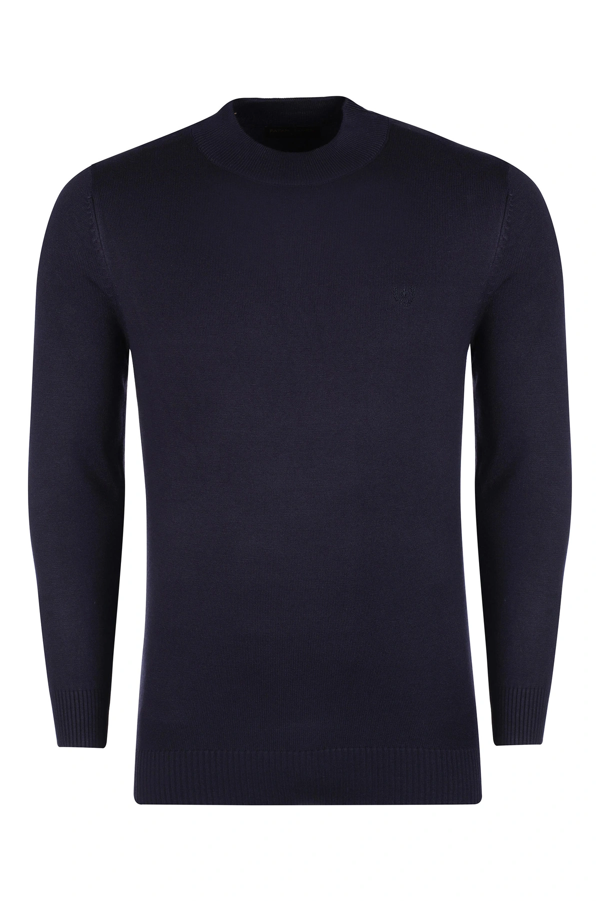 بافت یقه پنج سانت  سرمه ایی مردانه ، تولید از برند پاتن جامه ، پلیور گرم مردانه مناسب فصول سرد.