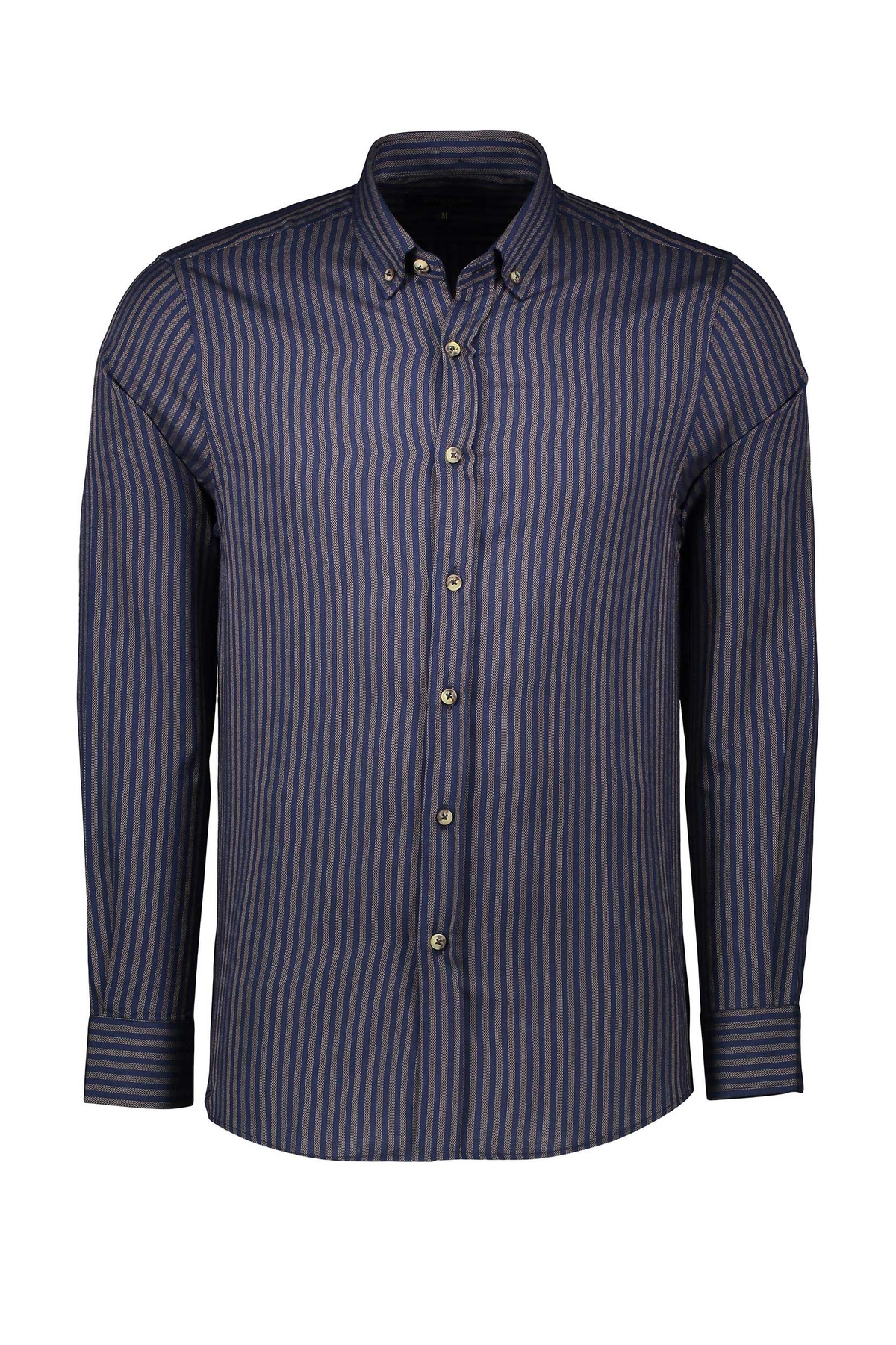 پیراهن رگولار مردانه از برند پاتن جامه ، پیراهن  یقه برگردان دکمه دار.