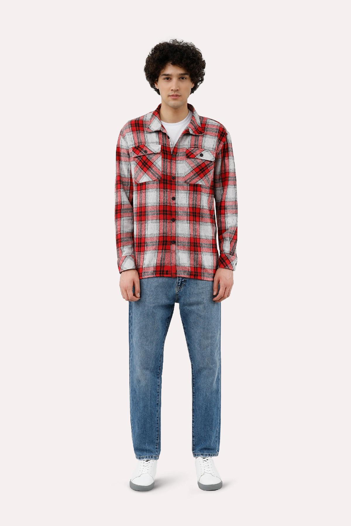 پیراهن آستین بلند پشمی مردانه طرح چهارخانه قرمز و طوسی. دو جیب دردار