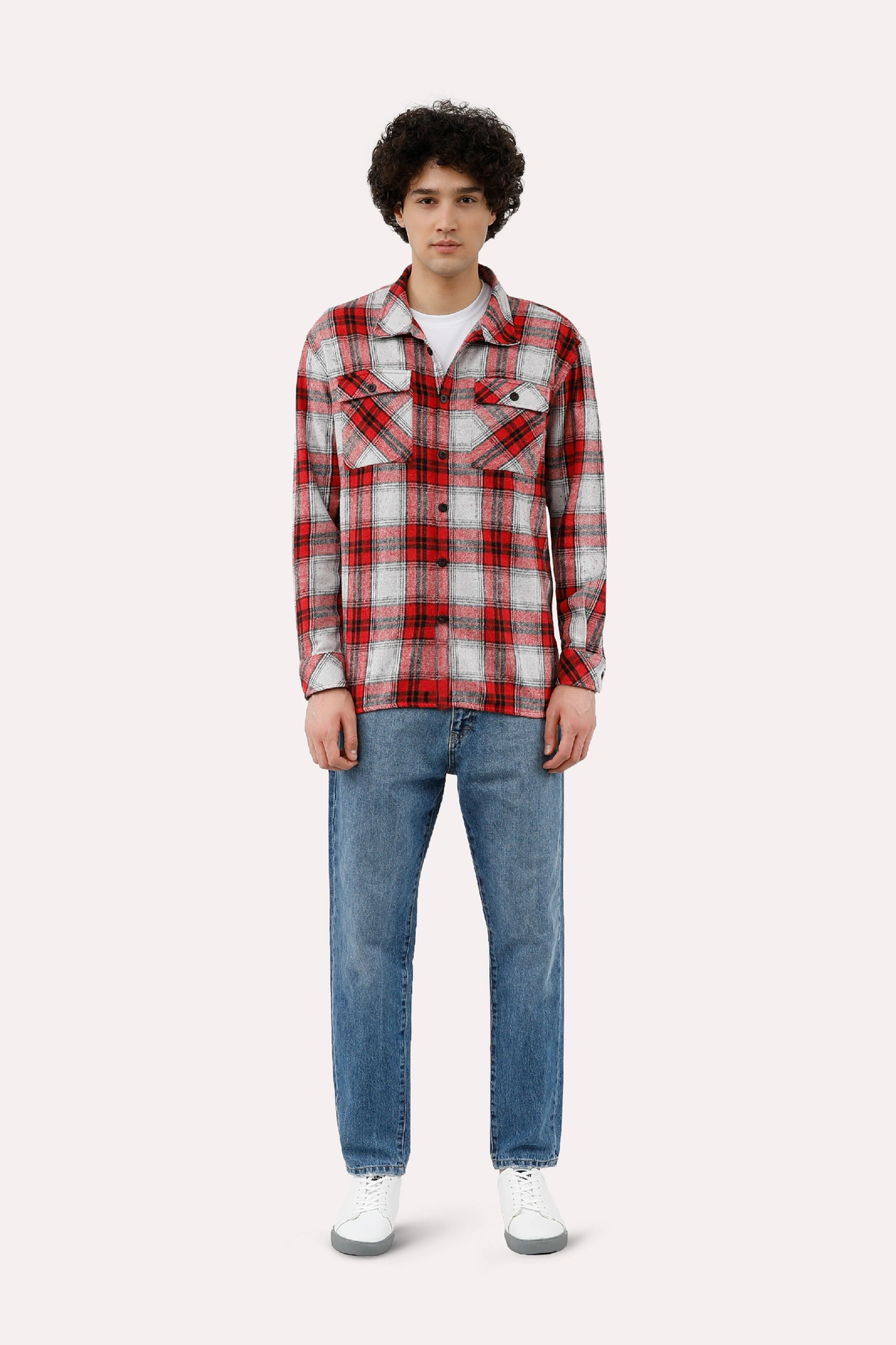 پیراهن آستین بلند پشمی مردانه طرح چهارخانه قرمز و طوسی. دو جیب دردار