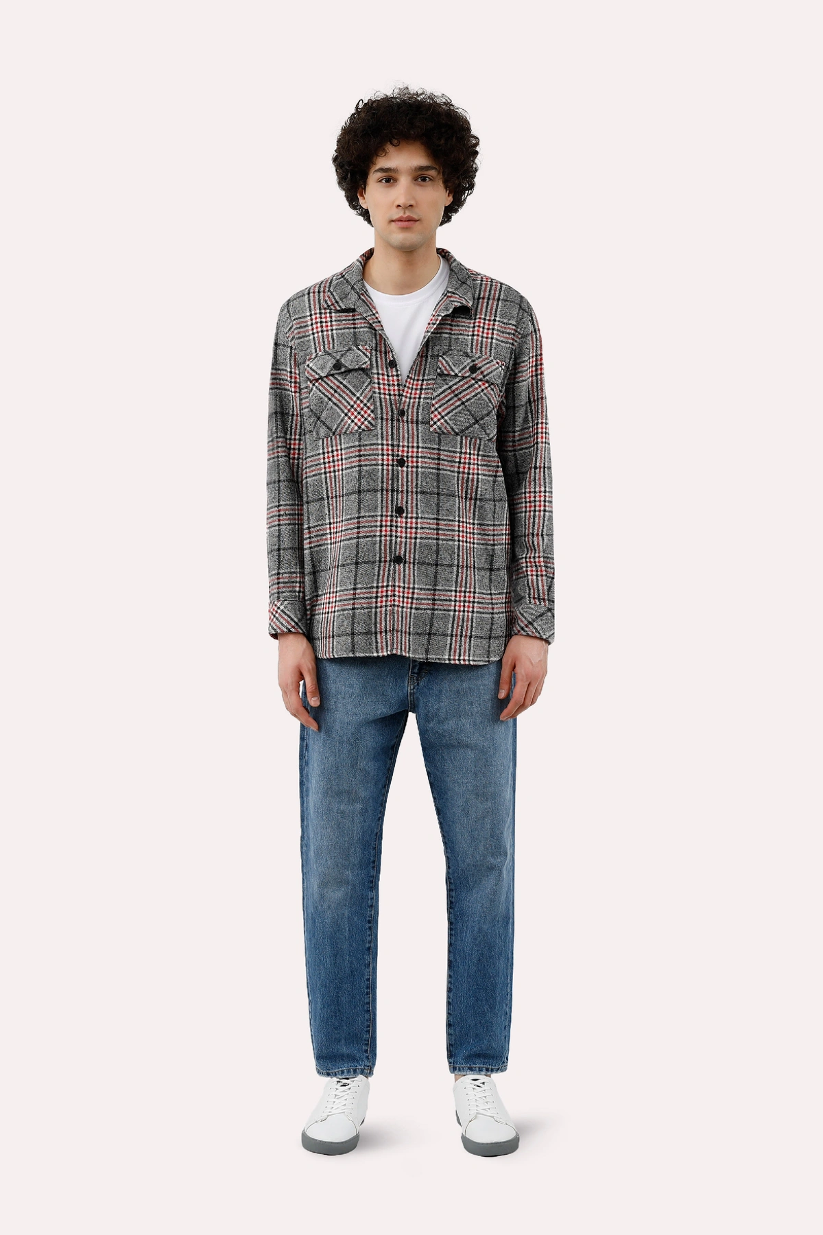 پیراهن آستین بلند مردانه پشمی طوسی و صورتی طرح چهارخانه . دو جیب دردار