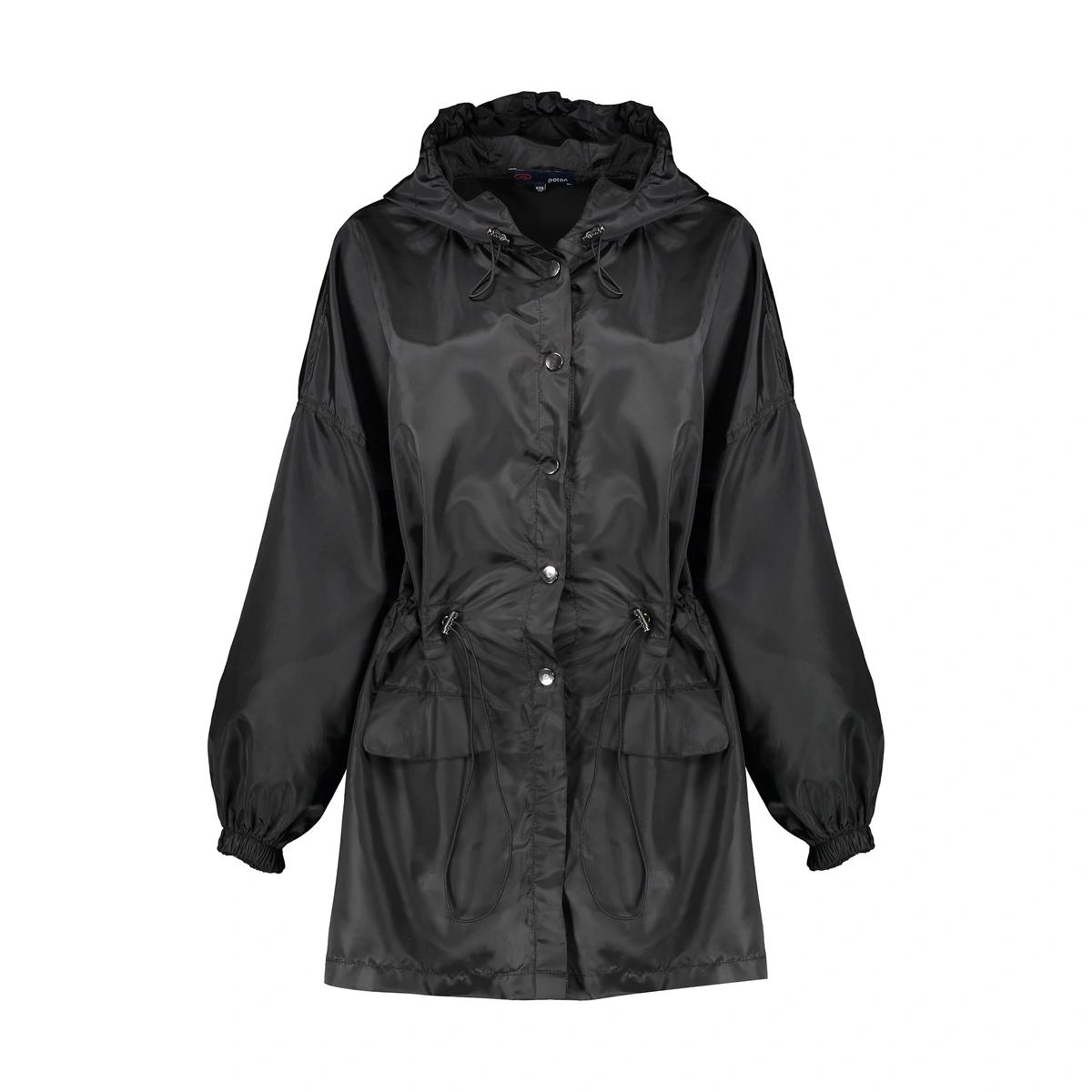 خرید بارانی زنانه تولید پاتن جامه می باشد. بارانی از جنس شمعی صد در صد پلی استر ضد آب می باشد. باران