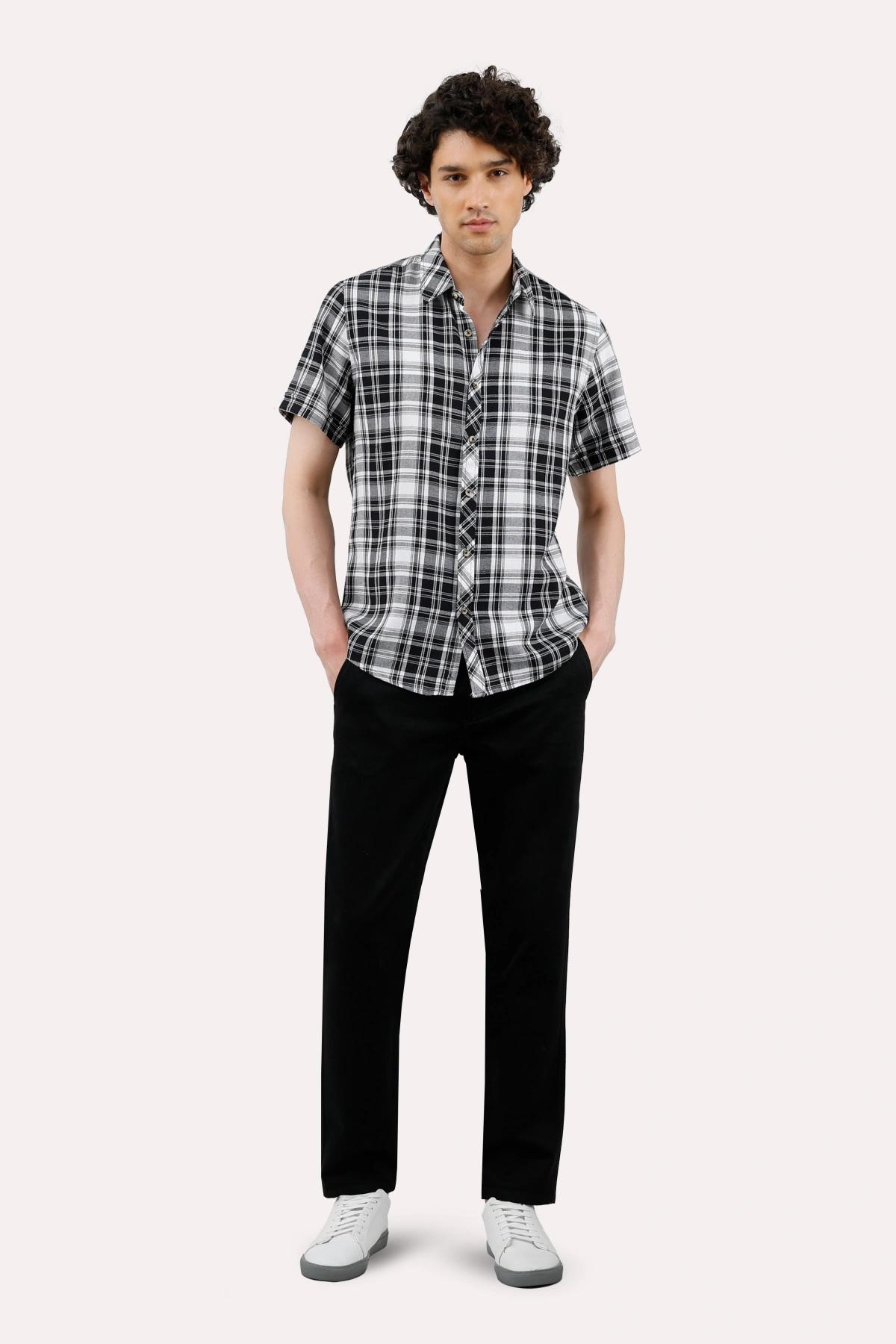 خرید پیراهن آستین کوتاه مردانه از فروشگاه اینترنتی پاتن جامه. قیمت پیراهن مردانه پاتن جامه.