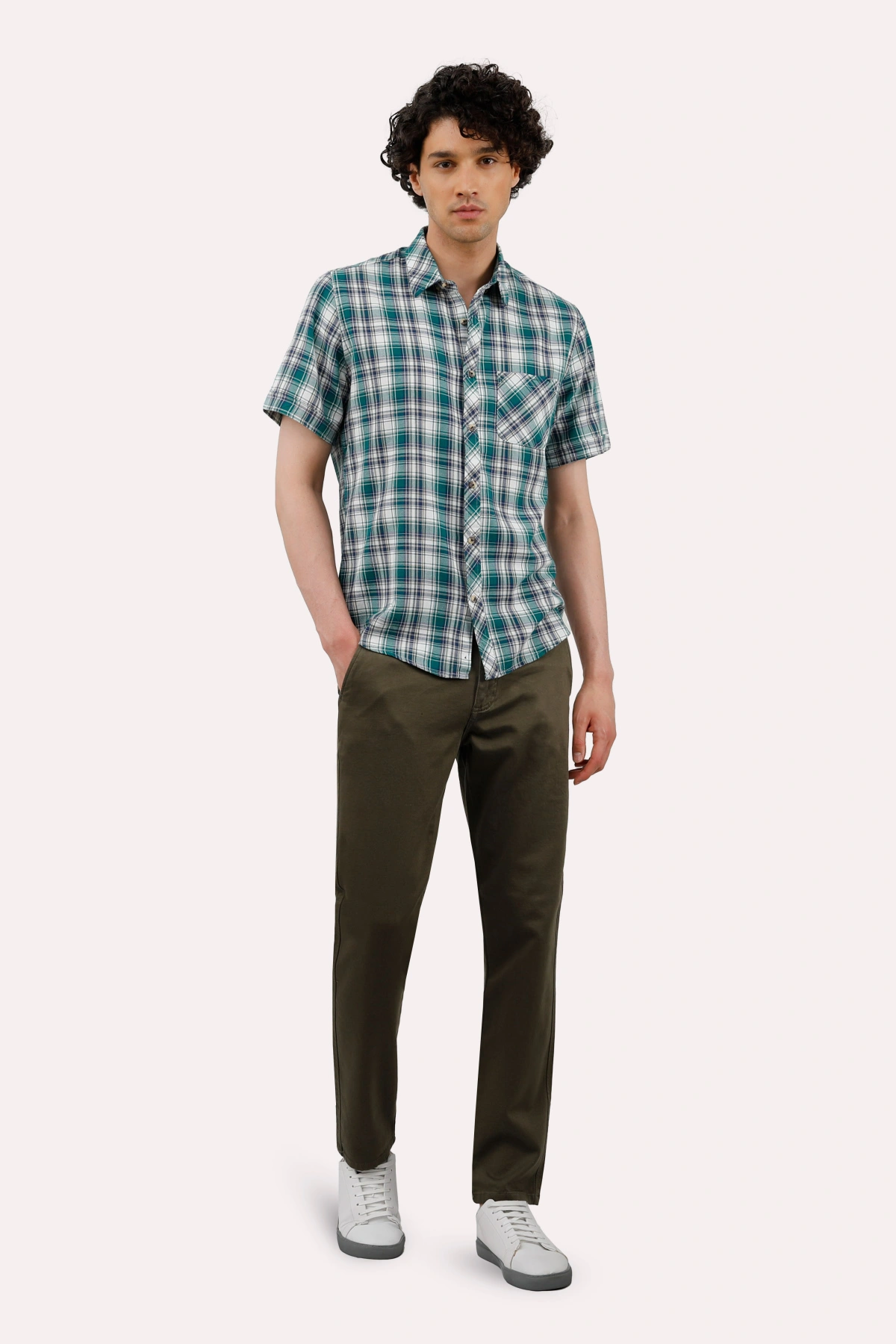 خرید پیراهن آستین کوتاه مردانه از فروشگاه اینترنتی پاتن جامه. قیمت پیراهن مردانه پاتن جامه.