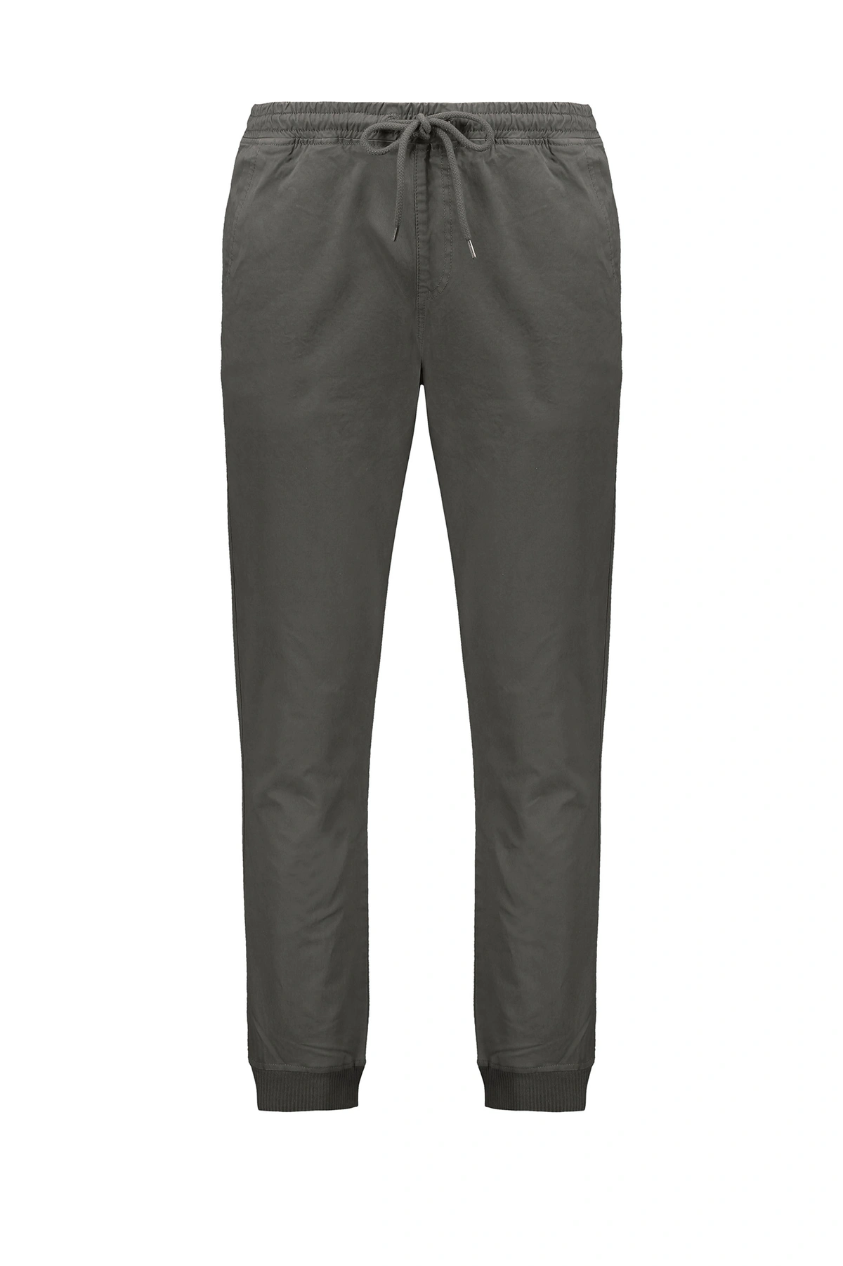 شلوار کمرکشی و دمپاکشی مردانه برند پاتن جامه می باشد. 