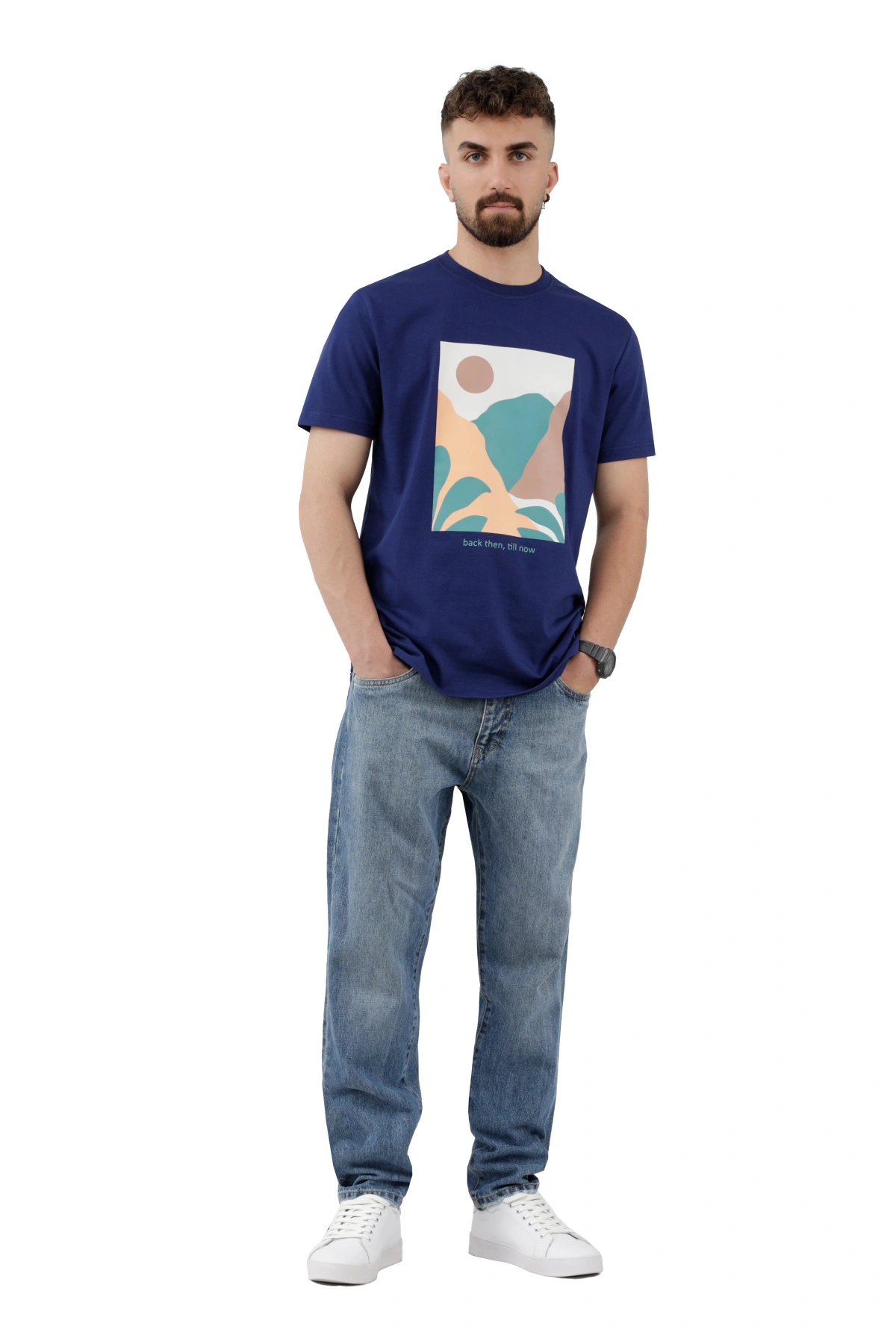 تیشرت آستین کوتاه چاپدار رنگ آبی نفتی از فروشگاه آنلاین پاتن جامه. 