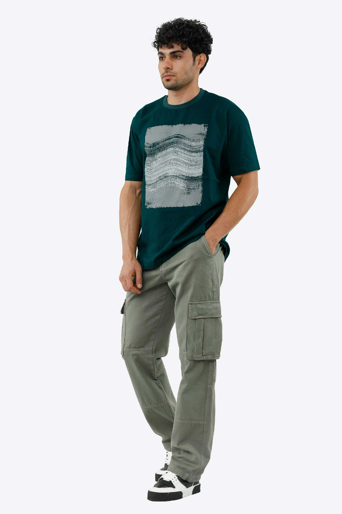 تی شرت آستین کوتاه مردانه یقه گرد رنگ سبز کله غازی چاپدار از برند پاتن جامه خرید آسان با ارسال رایگا