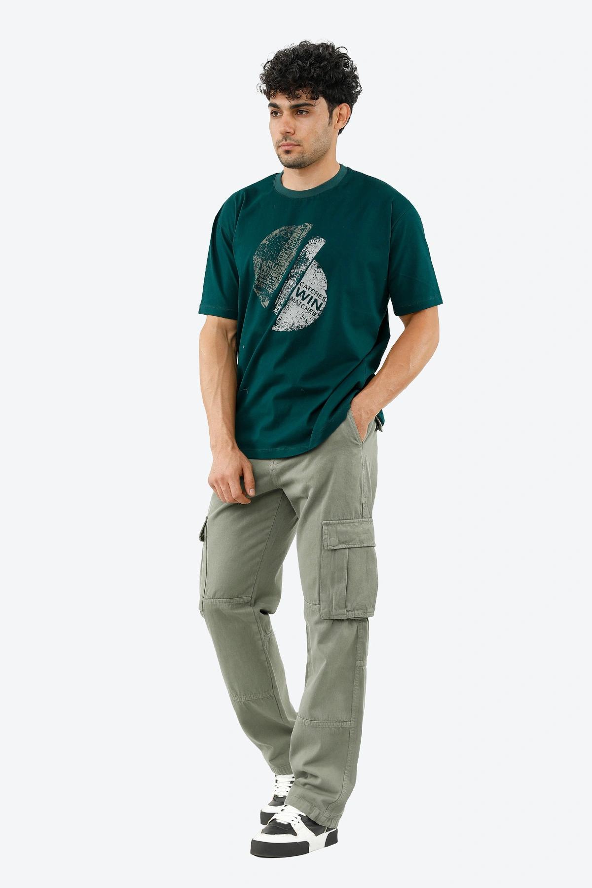 تیشرت آستین کوتاه مردانه یقه گرد رنگ سبز کله غازی چاپدار از برند پاتن جامه خرید آسان با ارسال رایگان