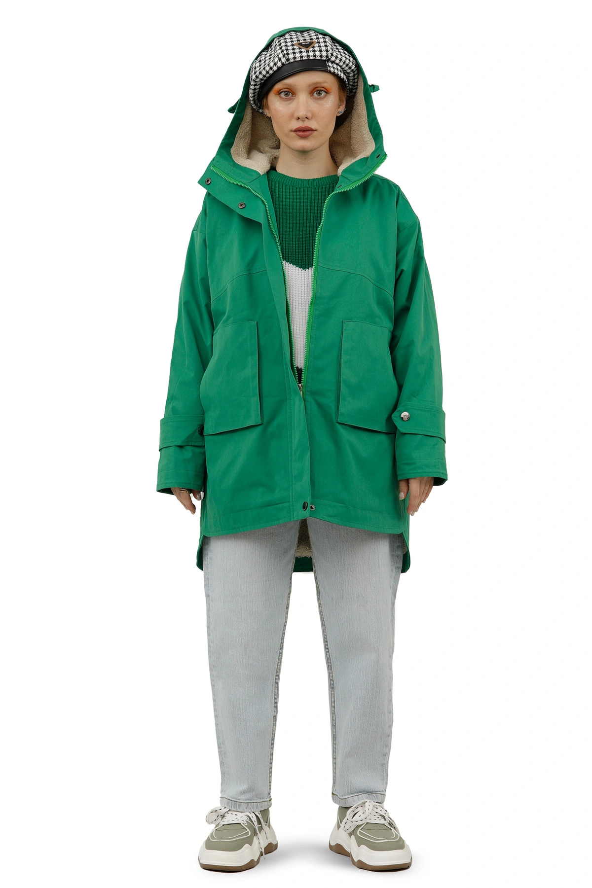 خرید کاپشن زنانه ، داخل خزدار کلاهدار از برند پاتن جامه ، پوشاک آقایان و خانم ها ارسال رایگان. 