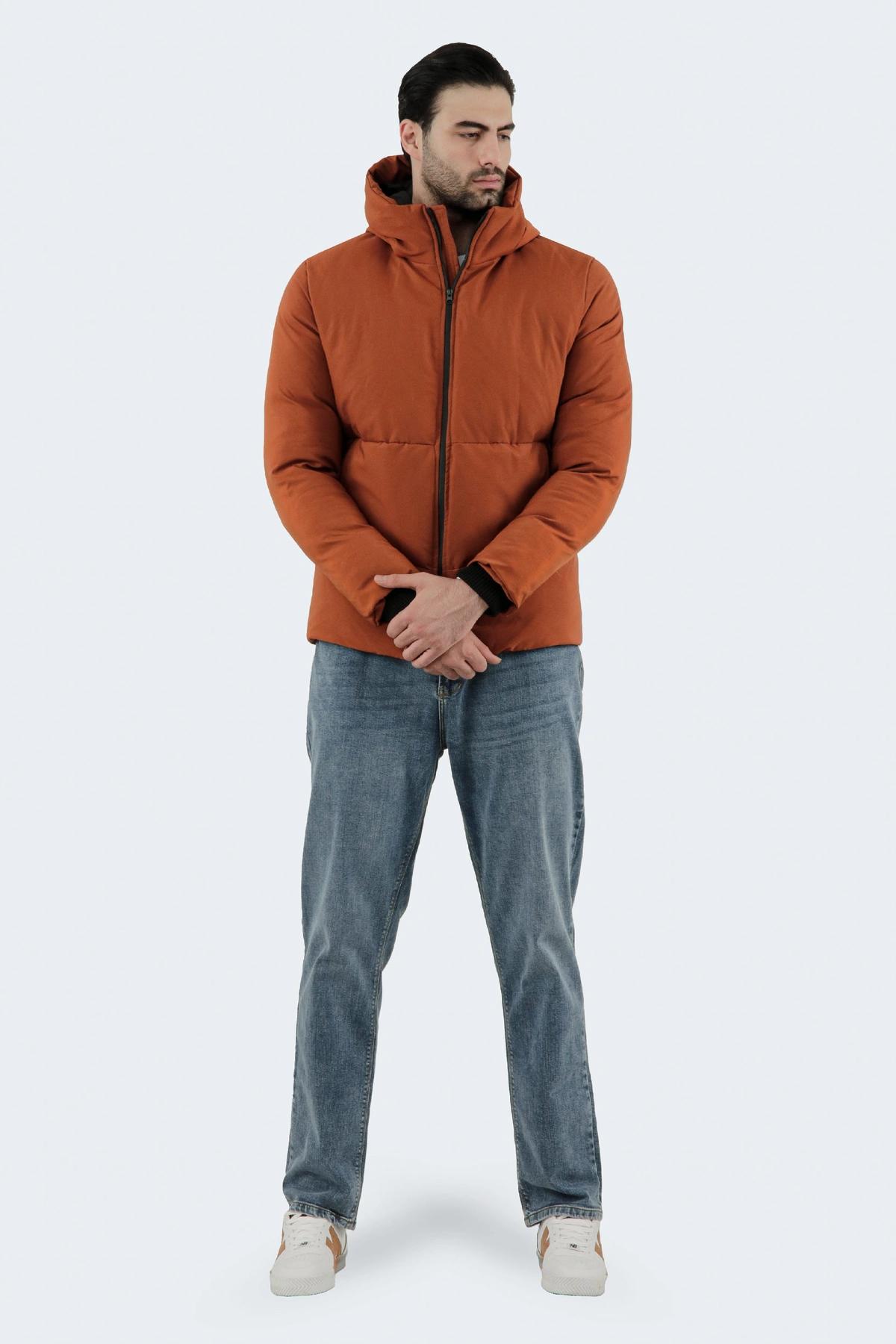 خرید کاپشن شمعی پُفی مردانه ، کاپشن گرم مناسب زمستان از برند پاتن جامه خرید آسان و ارسال رایگان. 