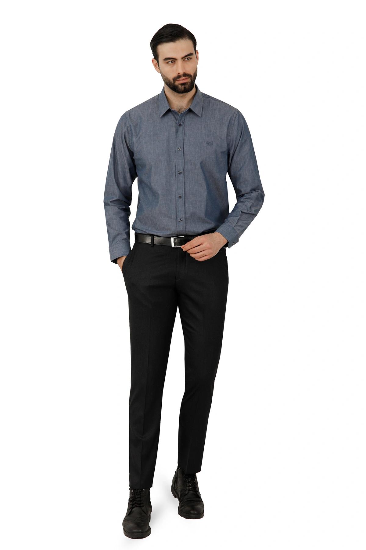 خرید پیراهن آستین بلند مردانه ، طرح ساده ، پیراهن رگولار رنگ آبی سیر ، خرید آسان با ارسال رایگان.