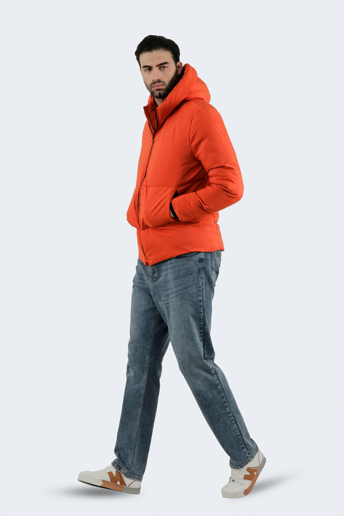 خرید کاپشن شمعی پُفی مردانه ، کاپشن گرم مناسب زمستان از برند پاتن جامه خرید آسان و ارسال رایگان. 