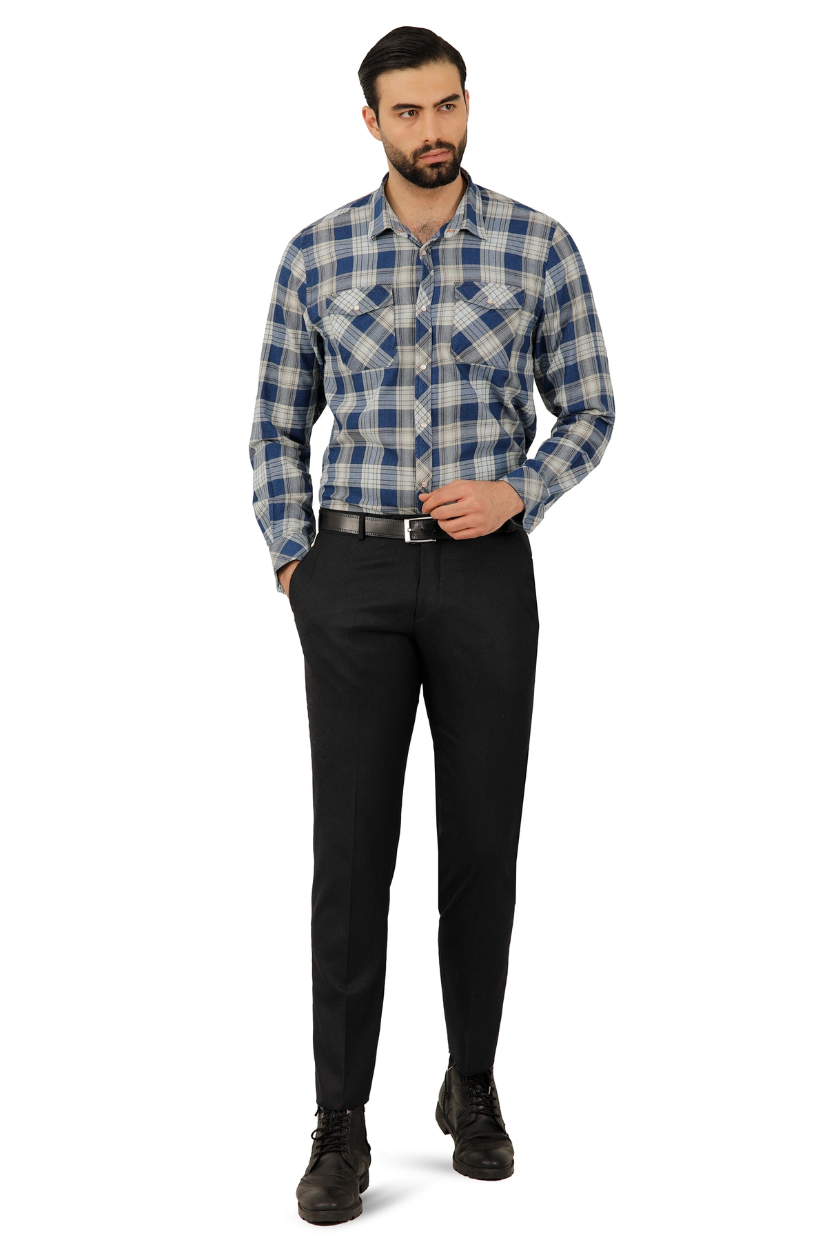 خرید پیراهن آستین بلند مردانه طرح چهار خانه ، یقه برگردان دارای دو جیب در دار. 
