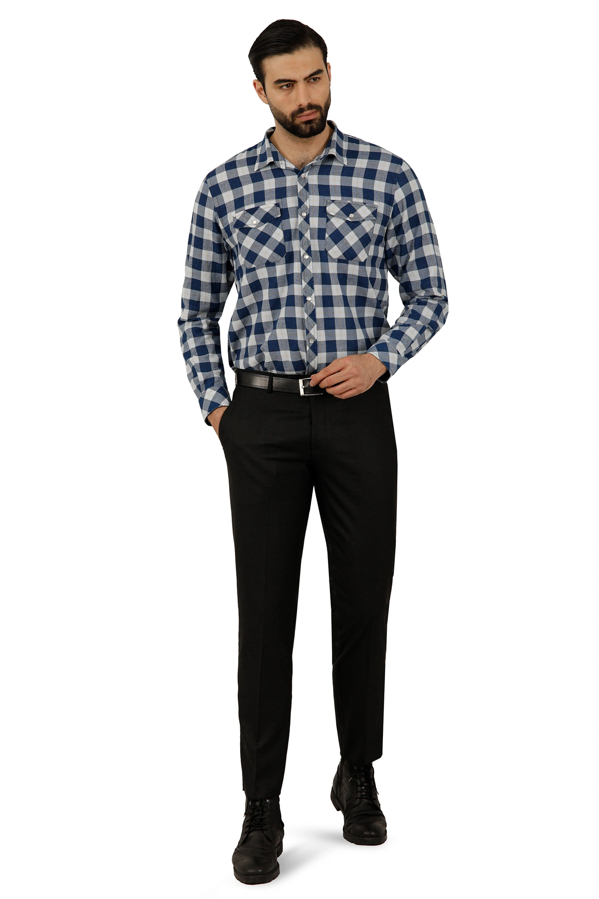 خرید پیراهن آستین بلند مردانه طرح چهار خانه ، یقه برگردان دارای دو جیب در دار. 