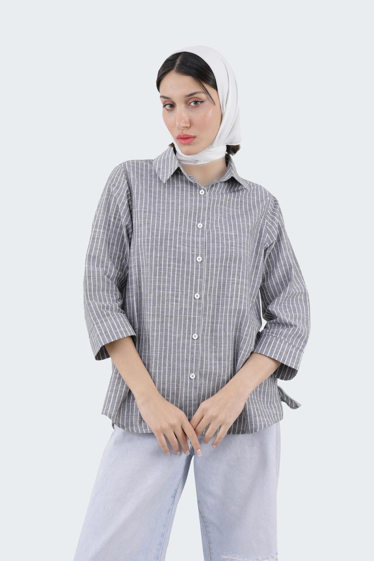 شومیز زنانه یقه برگردان ، شومیز با آستین سه ربع خنک مناسب فصول گرم و نیمه گرم. 