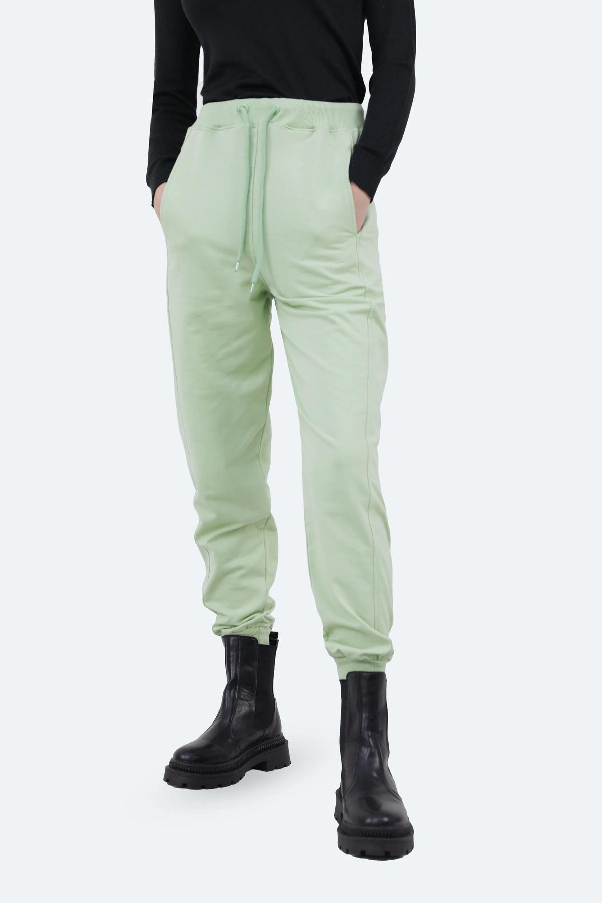 شلوار اسلش زنانه ، شلوار تریکو رنگ سبز ، کمرکشدار و دمپا کشی ، خرید آسان با ارسال رایگان. 