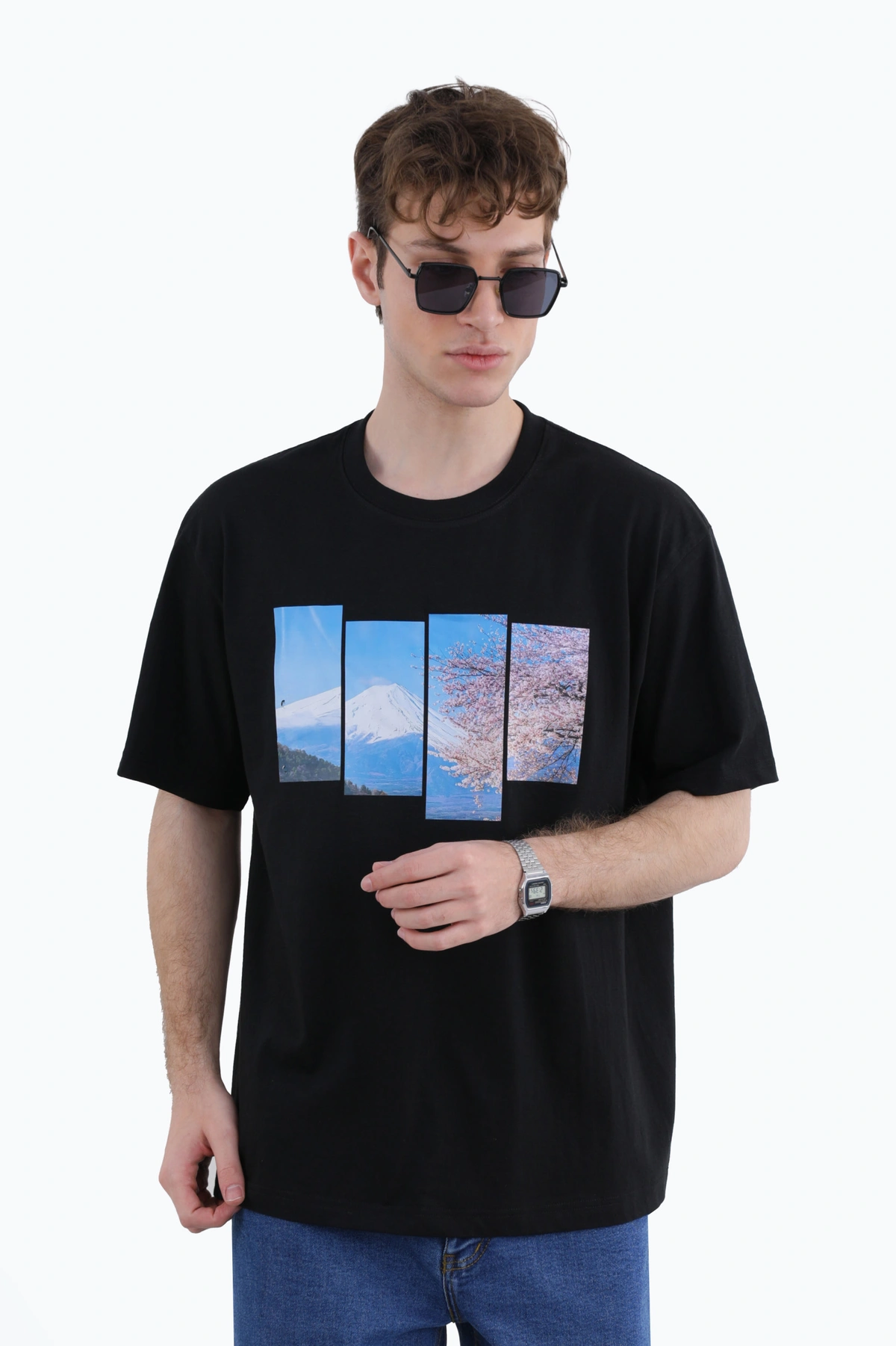 خرید تیشرت آستین کوتاه مردانه چاپدار ، رنگ مشکی ، تیشرت بدون درز خرید و ارسال رایگان. 