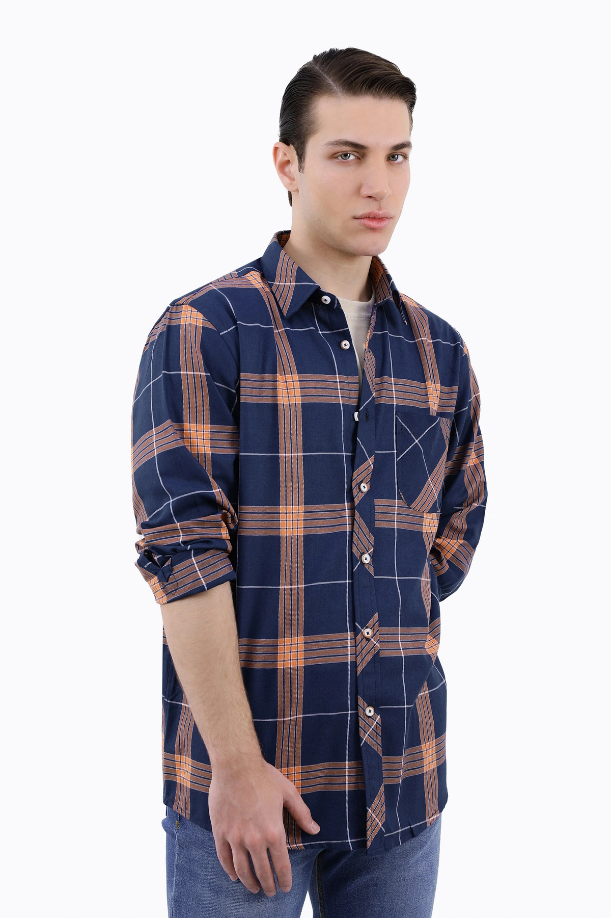 خرید پیراهن چهارخانه مردانه ، مناسب استفاده اداری ، نسبتاً قواره دار. 