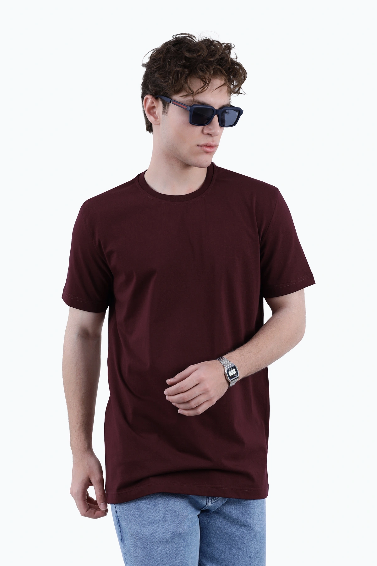 خرید تی شرت آستین کوتاه مردانه بیسیک ، تیشرت ساده یقه گرد رنگ زرشکی خرید و ارسال رایگان. 