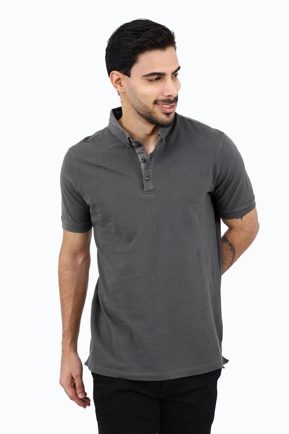 خرید جدید پولوشرت آستین کوتاه مردانه رنگ تیره یقه برگردان ، ارسال سریع و رایگان.