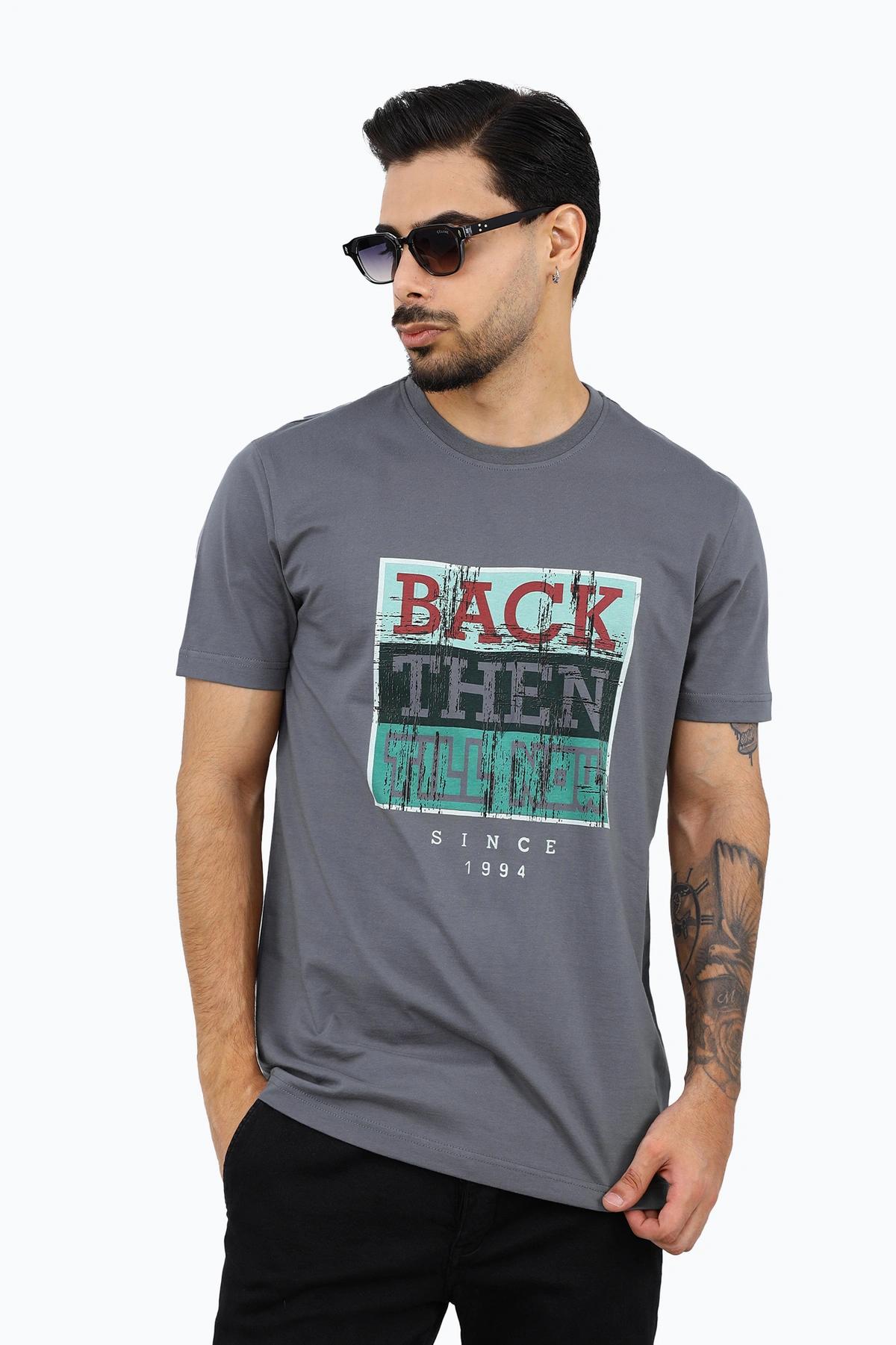  خرید تی شرت آستین کوتاه مردانه چاپدار رنگ طوسی چاپدار ، تیشرت یقه گرد خرید و ارسال رایگان. 