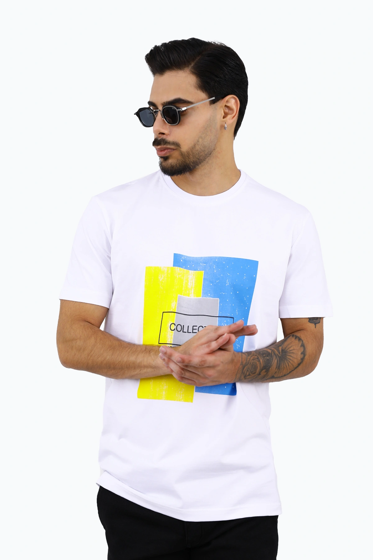  خرید تی شرت آستین کوتاه مردانه چاپدار رنگ سفید چاپدار ، تیشرت یقه گرد خرید و ارسال رایگان. 