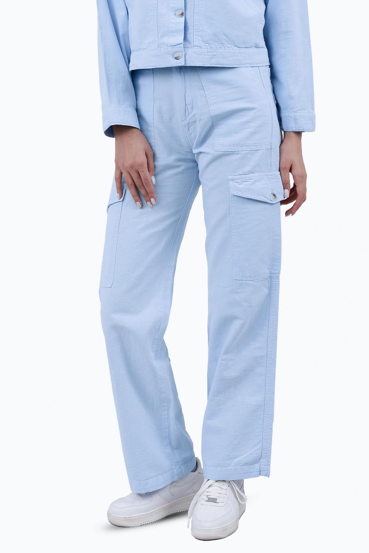 خرید شلوار کارگو زنانه ، مدل شش جیب رنگ آبی روشن ، خرید آسان شلوار زنانه ارسال سریع. 