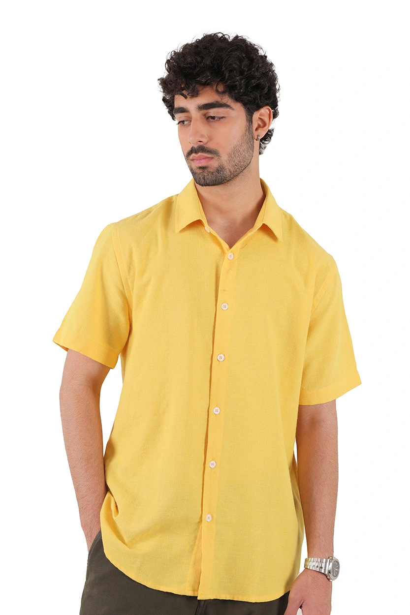 پیراهن آستین کوتاه یقه برگردان لینن مردانه رنگ زرد