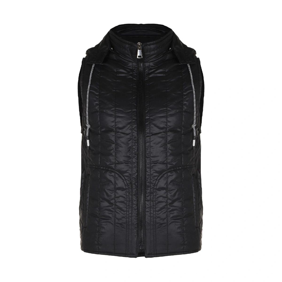 جلیقه شمعی مردانه از برند پاتن جامه ، دارای کلاه رنگ مشکی. خرید آنلاین ژیله مردانه. 