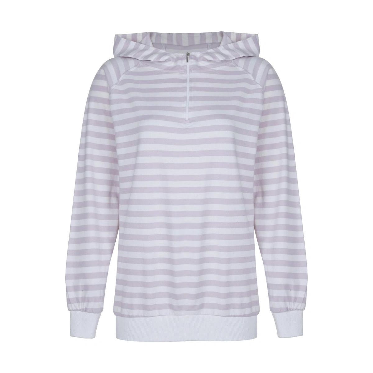 تیشرت زنانه کلاهدار آستین بلند تولید پاتن جامه می باشد. جنس تیشرت صد در صد پنبه (نخ)می باشد. یقه دار