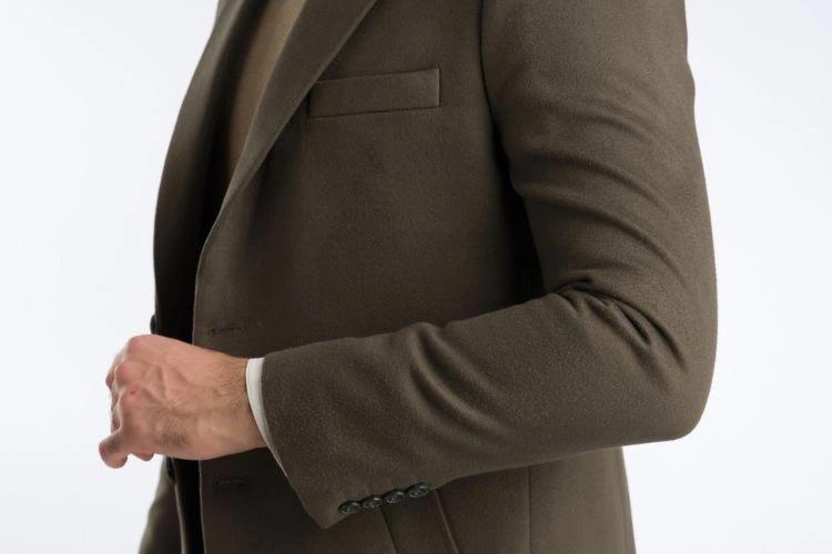 کت فوتر مردانه چیست ؟ نحوه استایل زدن با انواع کت فوتر مردانه کوتاه و بلند