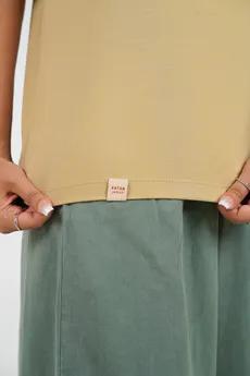 تیشرت آستین کوتاه ساده زنانه