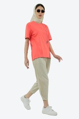 خرید تی شرت آستین کوتاه زنانه نخی چاپدار آزاد از برند پاتن جامه ارسال سریع و رایگان. 