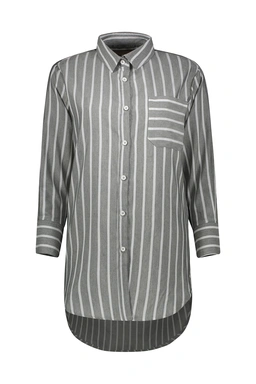 شومیز بلند زنانه تولید برند پاتن جامه ، شومیز طرح راه راه یقه برگردان دارای تک جیب قد تا بالای زانو 