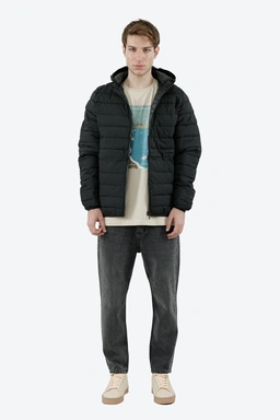 کاپشن با جنس شمعی مردانه ، خرید کاپشن ضد آب و بادگیر رنگ مشکی. 