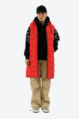 پافر شمعی زنانه رنگ قرمز ، پافر بلند کلاهدار جداشونده توسط زیپ. 