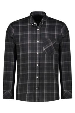 پیراهن رگولار مردانه از برند پاتن جامه ، پیراهن طرح چهارخانه یقه برگردان دکمه دار. 