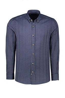 پیراهن رگولار مردانه راه راه  از برند پاتن جامه ، پیراهن یقه برگردان دکمه دار. 