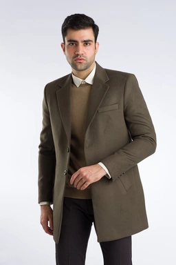 پالتو مردانه بلند تا روی زانو ، فوتر بسیار گرم رنگ سبز تیره. 