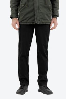 شلوار کتان مردانه مدل راسته رنگ مشکی  با فاق متوسط ، شلوار مناسب استفاده اداری و روزمره. 