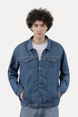 خرید کاپشن جین مردانه تولید پاتن جامه می باشد. جین با ضخامت بالا داخل دارای خز می باشد. کاپشن پاییزه