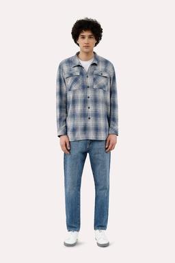 پیراهن آستین بلند مردانه پشمی طرح چهارخانه رنگ طوسی آبی. دو جیب دردار