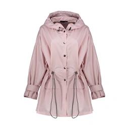 خرید بارانی زنانه تولید پاتن جامه می باشد. بارانی از جنس شمعی صد در صد پلی استر ضد آب می باشد. باران