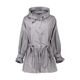 خرید بارانی زنانه طوسی روشن تولید پاتن جامه می باشد. بارانی از جنس شمعی صد در صد پلی استر ضد آب می ب