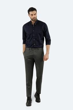 خرید پیراهن رگولار سرمه ای ، ساده یقه برگردان از جنس تترون ، ارسال رایگان و سریع.