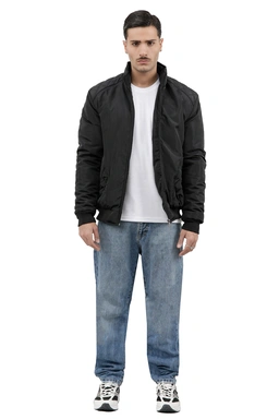 کاپشن مدل خلبانی یقه ایستاده رنگ مشکی ، سر آستین و کمر کشبافت خرید آنلاین کاپشن. 